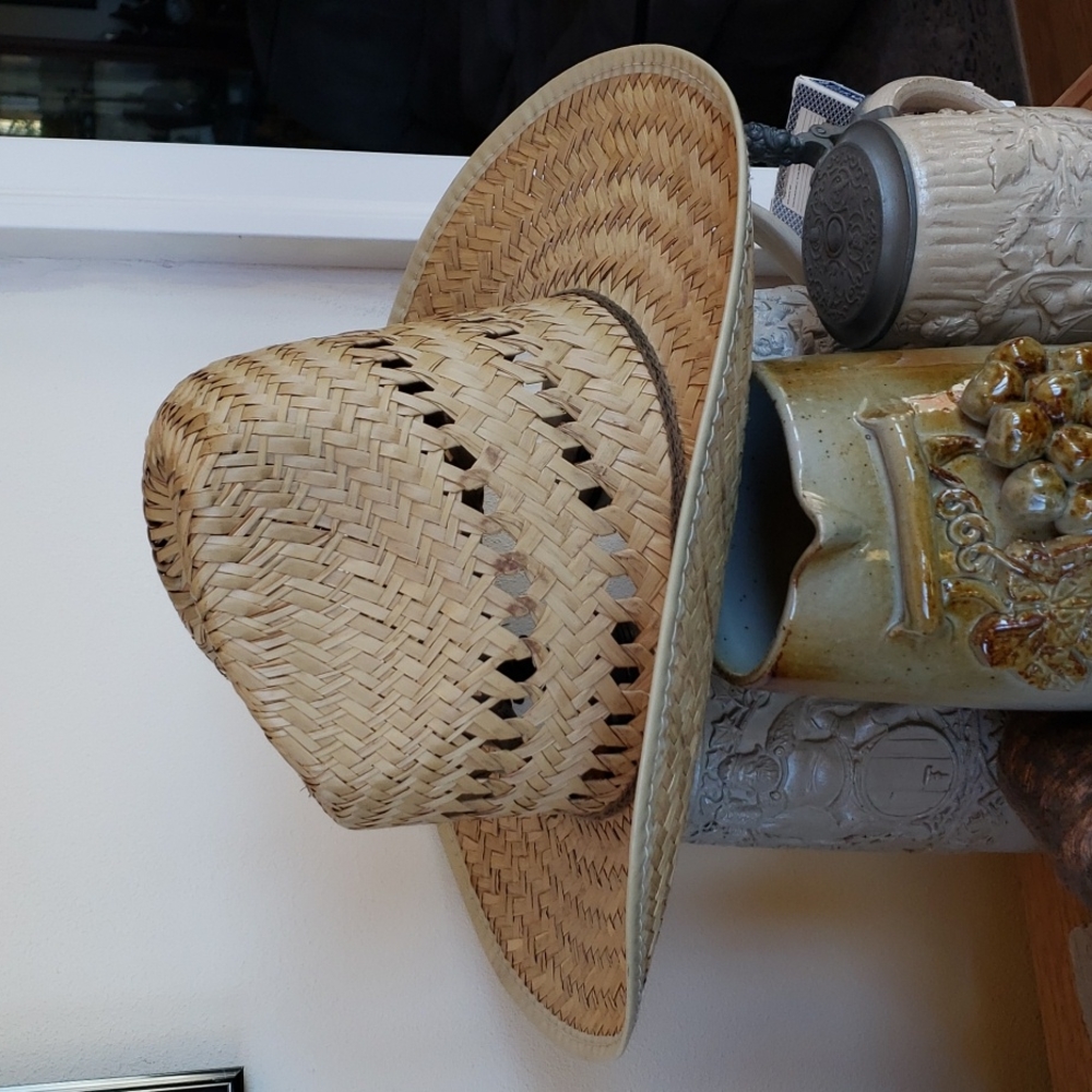 High Top Rattan Straw Hat Like New Size 7
